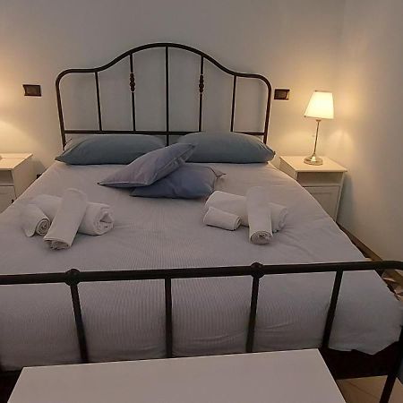 Casa Jo Bed & Breakfast Bari Exterior foto